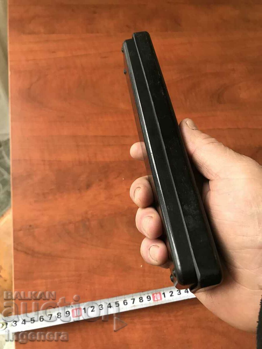 Delivery of BOX ZIP BAKELITE RETRO Delivery of BOX ZIP BAKELITE RETRO