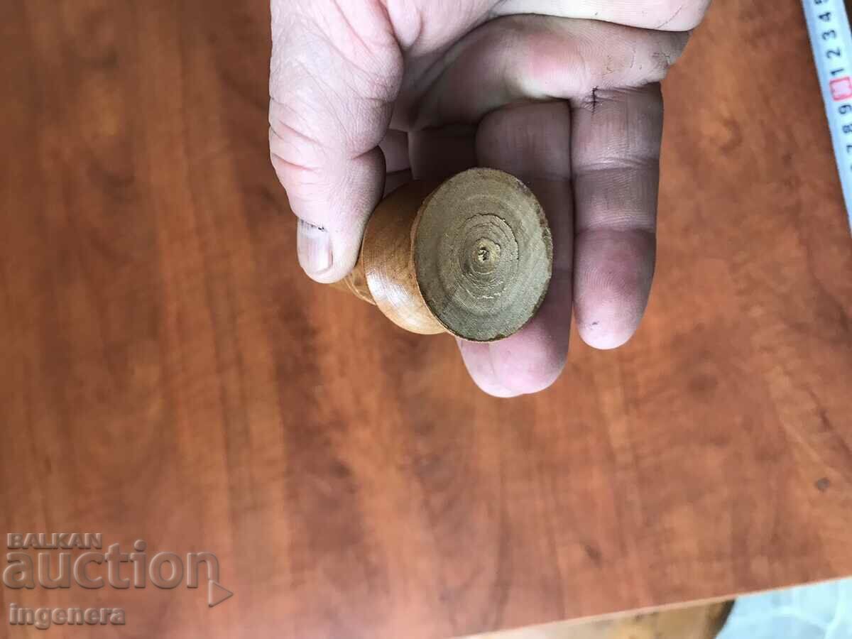 CUP STAND WOOD CARVING FOR CHICKS RETRO - 5