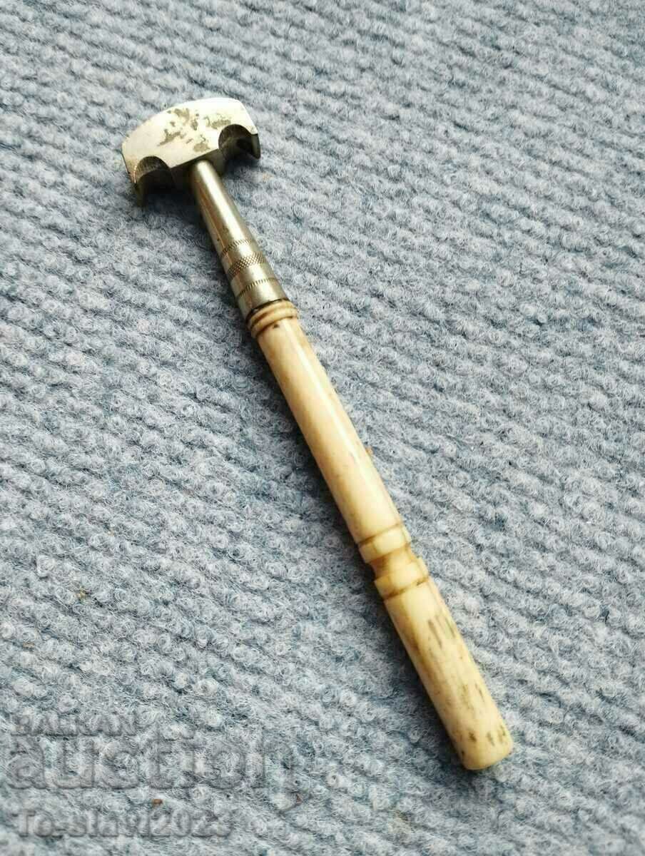 19th century Old diamond - bone handle