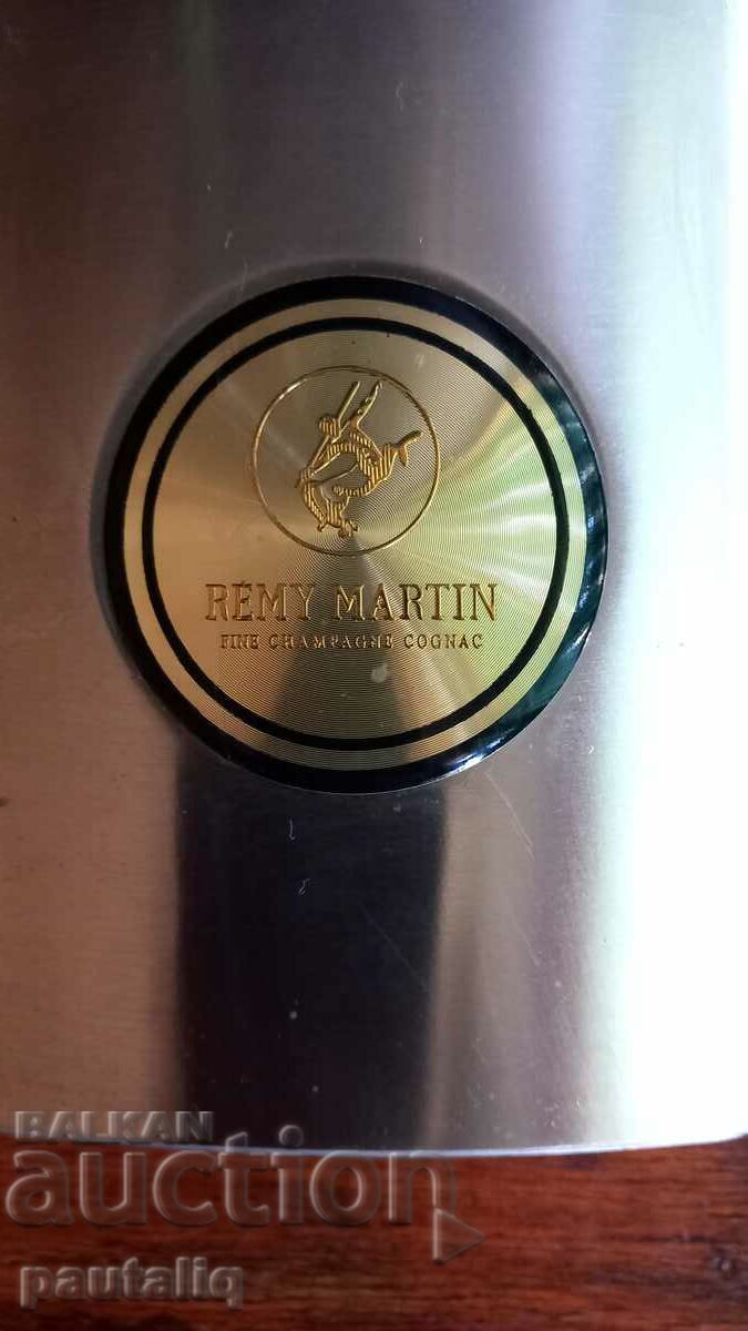 PAVUR MANERKA with price 6.00 BGN | € 3.07 PAVUR MANERKA with price 6.00 BGN | € 3.07