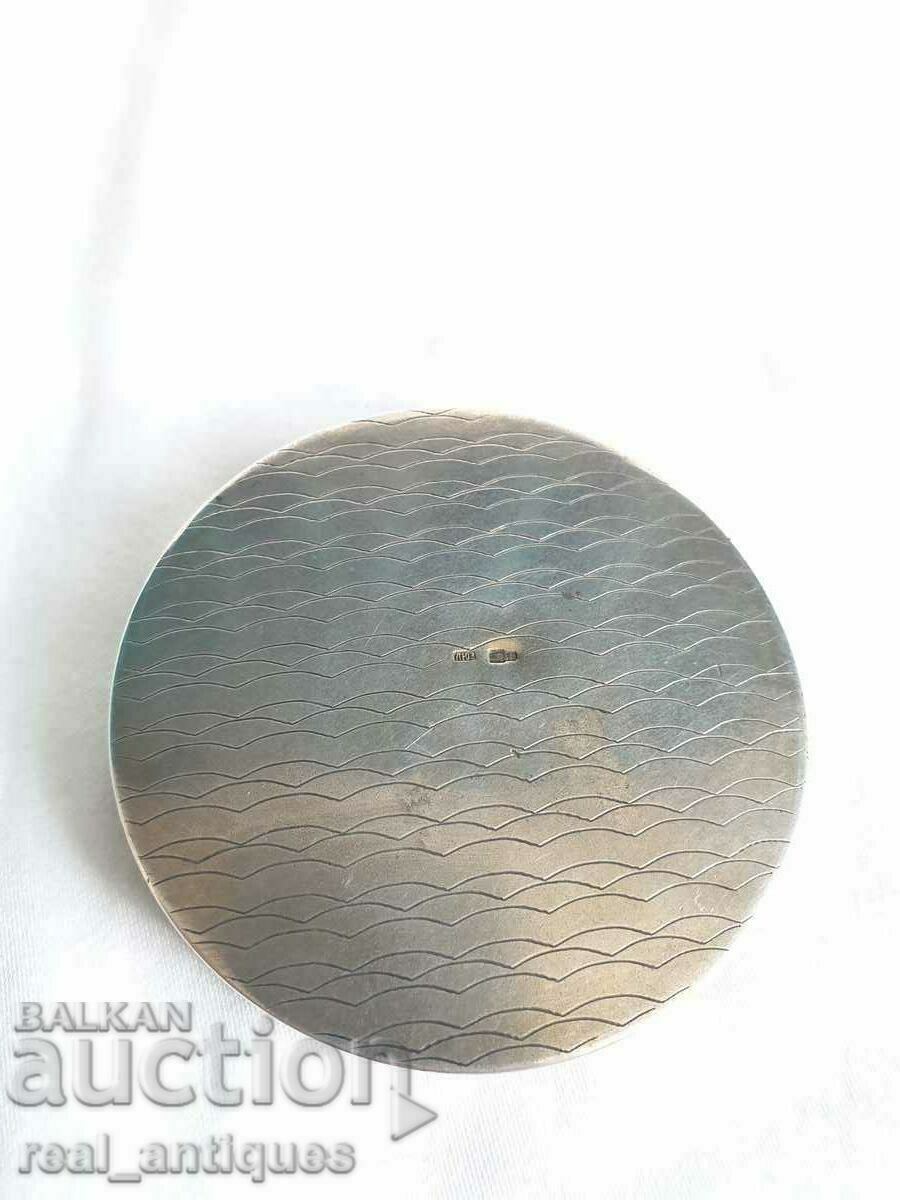 Silver powder case with price 179.00 BGN | € 91.52 Silver powder case with price 179.00 BGN | € 91.52