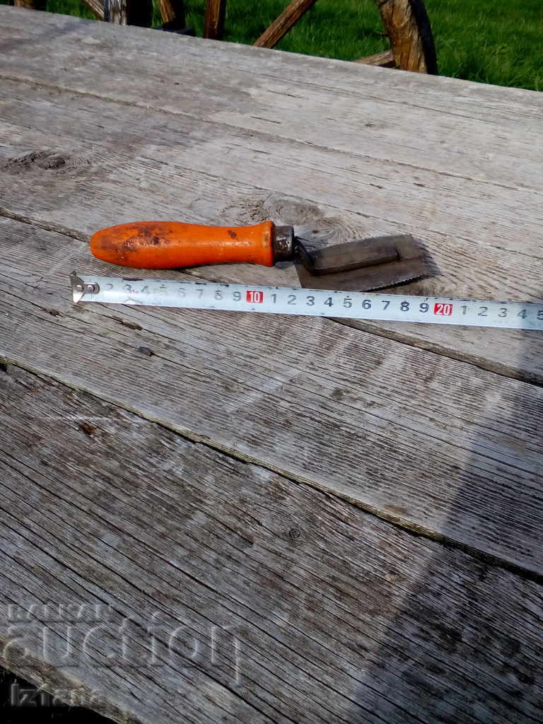 Auction Old beekeeping tool Auction Old beekeeping tool