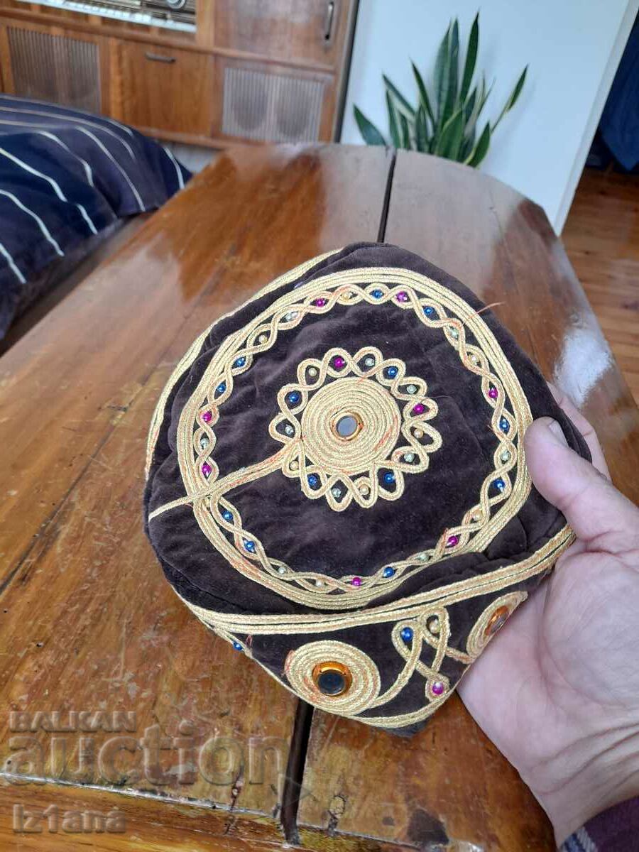 Livrarea Pălărie etnică veche