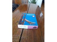 Loana veche glezne și genunchiere