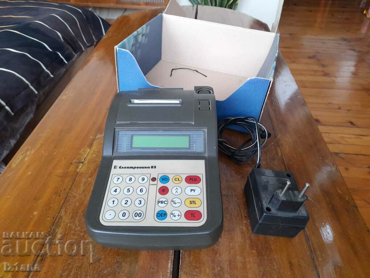Παλιά ταμειακή μηχανή Ηλεκτρονικά 03 με τιμή 40.00 BGN | € 20.45 Παλιά ταμειακή μηχανή Ηλεκτρονικά 03 με τιμή 40.00 BGN | € 20.45