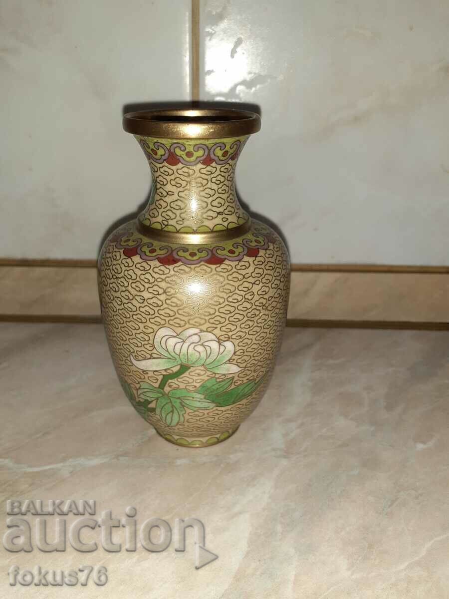 Cloisonne Cloisonne old vase bronze cellular enamel with price 219.00 BGN | € 111.97 Cloisonne Cloisonne old vase bronze cellular enamel with price 219.00 BGN | € 111.97