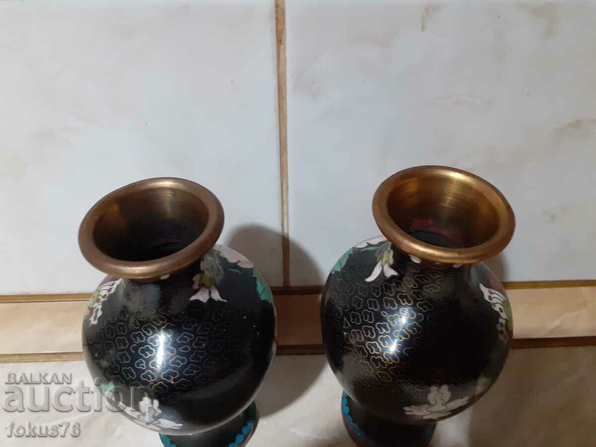 Auction  Cloisonne Cloisonne Pair of old vases bronze cellular enamel