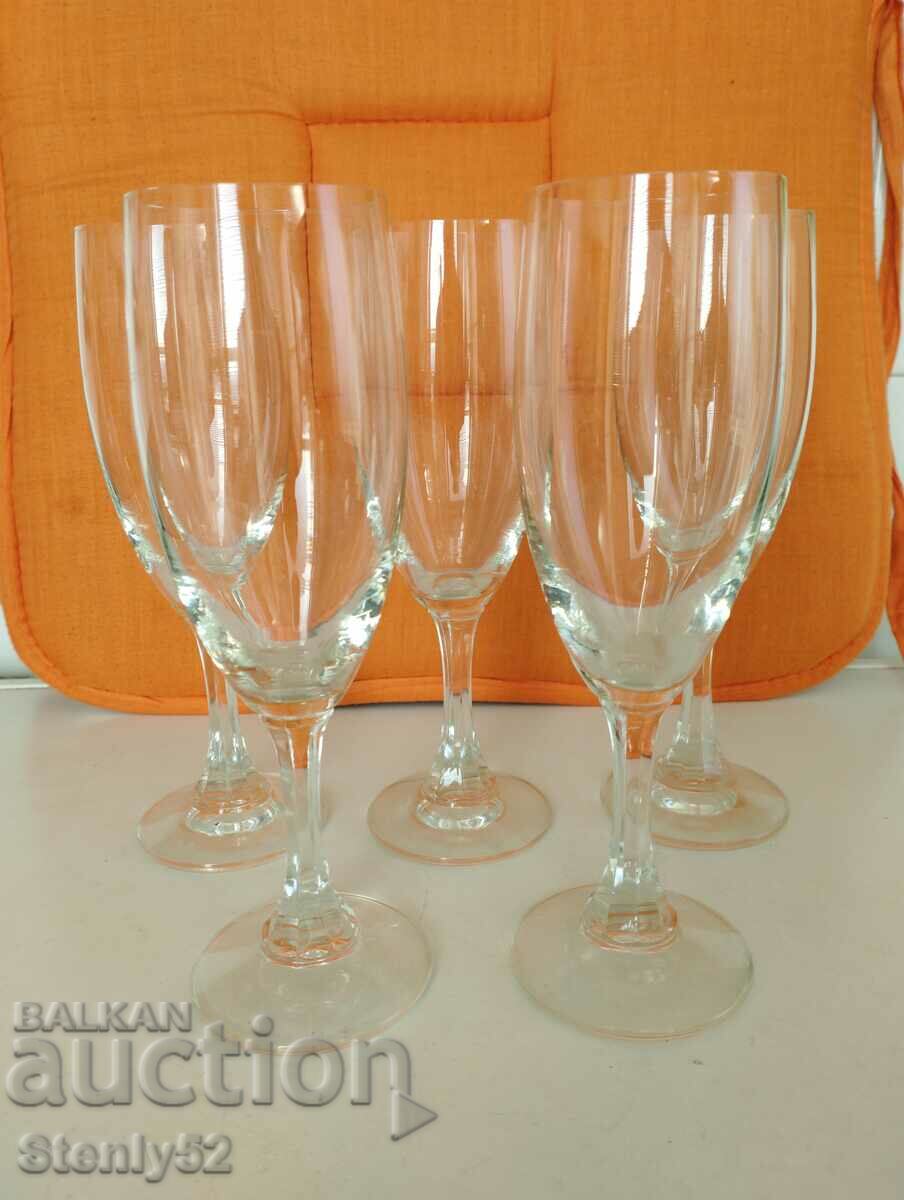 5 glass glasses for white wine, rose.