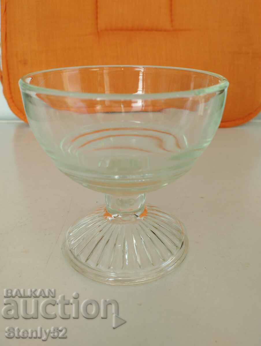 Glass, thick glass bowl for ice cream, pudding.