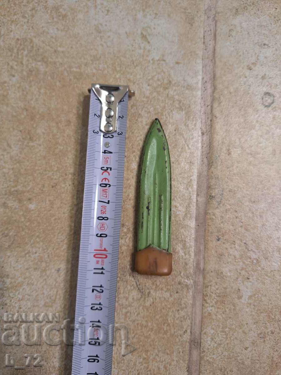 Can for children's Gabrovo dagger with price 5.00 BGN | € 2.56 Can for children's Gabrovo dagger with price 5.00 BGN | € 2.56