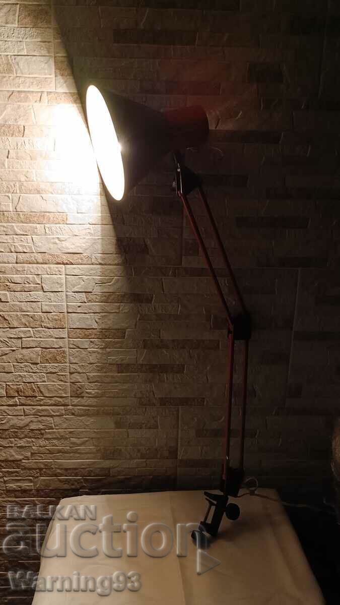 Работна настолна лампа с подвижни рамена -  №1 - 7