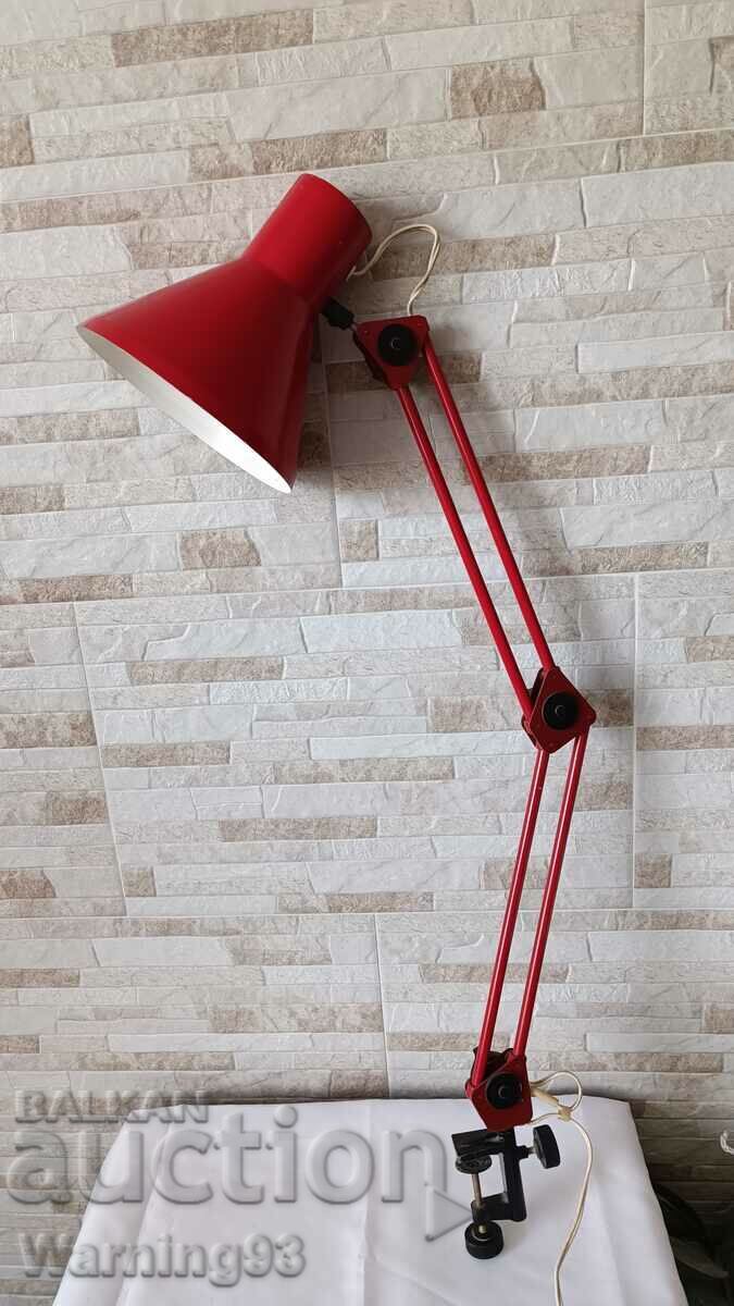 Работна настолна лампа с подвижни рамена -  №1