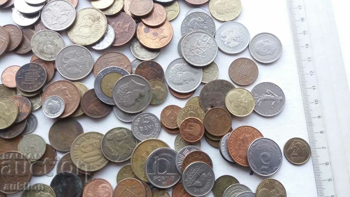 Auction A COLLECTION OF 150 COINS FROM AROUND THE WORLD Auction A COLLECTION OF 150 COINS FROM AROUND THE WORLD
