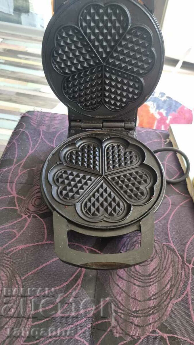 A waffle iron with price 25.00 BGN | € 12.78 A waffle iron with price 25.00 BGN | € 12.78