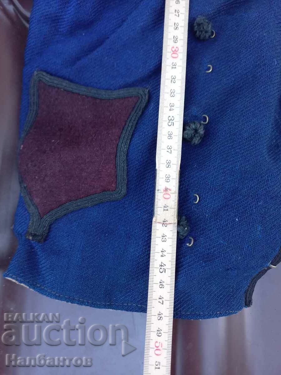 Auction OLD ANTERIA WEAR Auction OLD ANTERIA WEAR