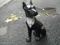 CAINE VECHI DE PORCELAN