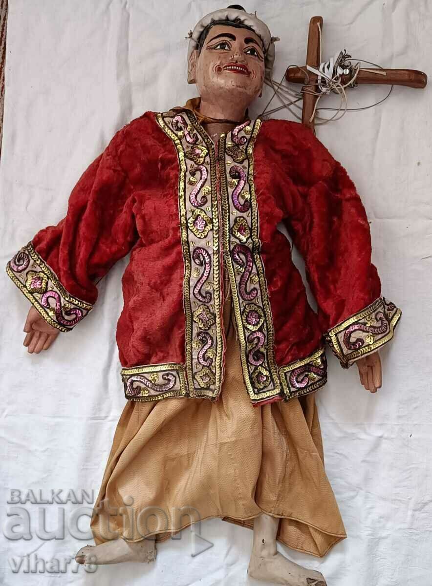 Много стара дървена театрална кукла с цена 1599.99 лв. | € 818.06 Много стара дървена театрална кукла с цена 1599.99 лв. | € 818.06