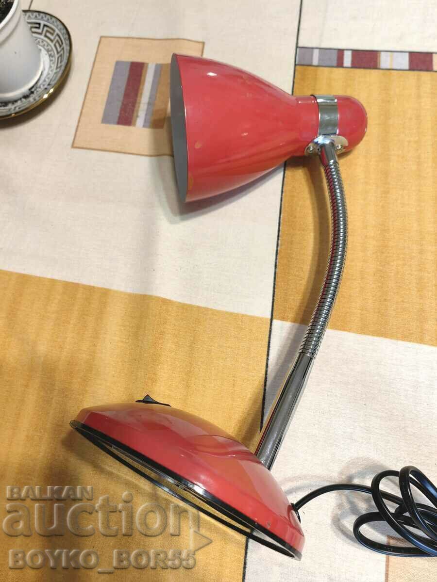 Desktop Metal Desktop Lamp Worktop with price 35.00 BGN | € 17.90 Desktop Metal Desktop Lamp Worktop with price 35.00 BGN | € 17.90