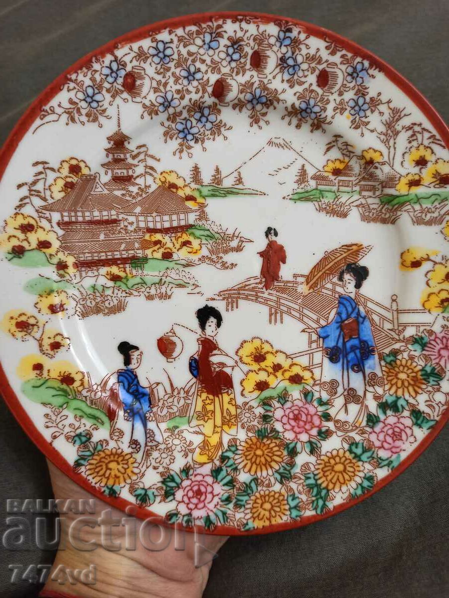 PORCELAIN BEAUTY, PLATE, HAND PAINTED SCENES with price 40.00 BGN | € 20.45 PORCELAIN BEAUTY, PLATE, HAND PAINTED SCENES with price 40.00 BGN | € 20.45