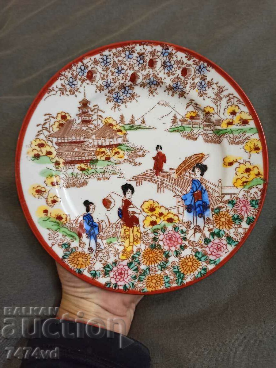 PORCELAIN BEAUTY, PLATE, HAND PAINTED SCENES