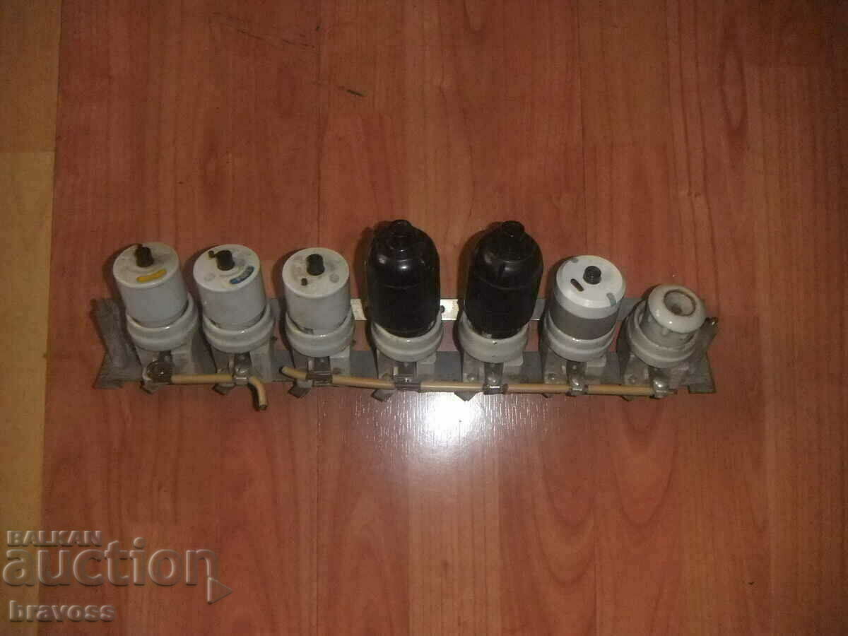 El. busbar with fuses with price 14.50 BGN | € 7.41 El. busbar with fuses with price 14.50 BGN | € 7.41