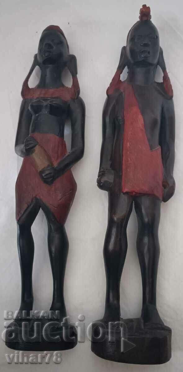 Lot de două figurine din lemn