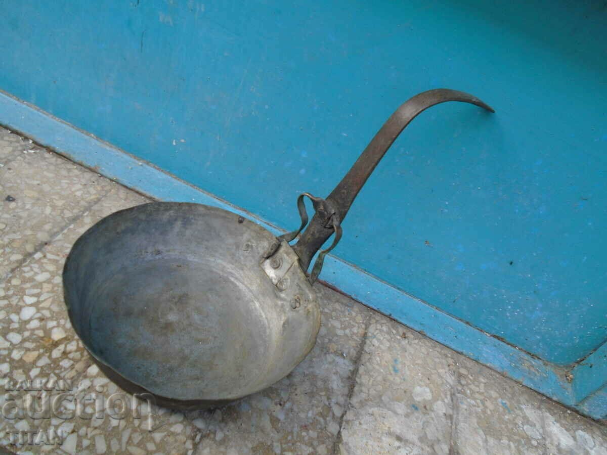 old copper pan 20/6 cm. hand forged, tinned