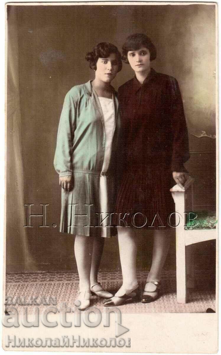 1928 FOTO VECHE SILISTRA FEMEII ÎN STUDIO FOTO CHRISTOV G444