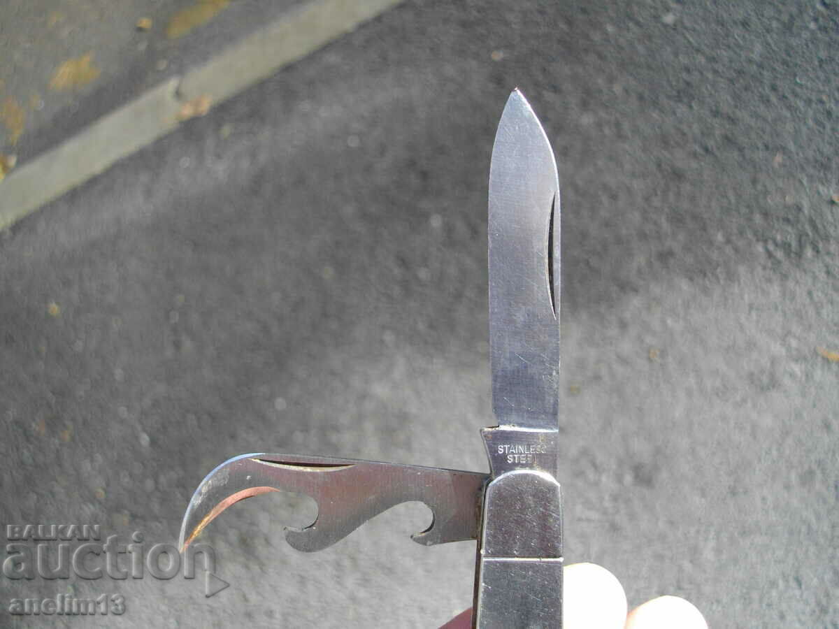 Delivery of COLLECTIBLE POCKET KNIFE