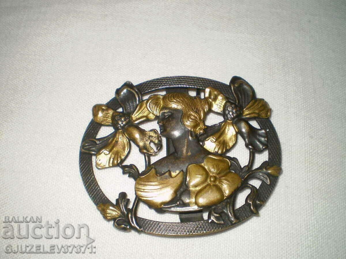 Πόρπη ζώνης Art Nouveau με τιμή 89.00 BGN | € 45.50 Πόρπη ζώνης Art Nouveau με τιμή 89.00 BGN | € 45.50