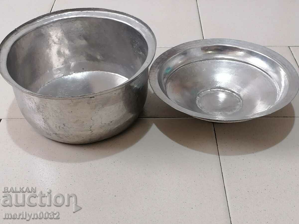 Auction Old tin pot, copper pot with lid Auction Old tin pot, copper pot with lid