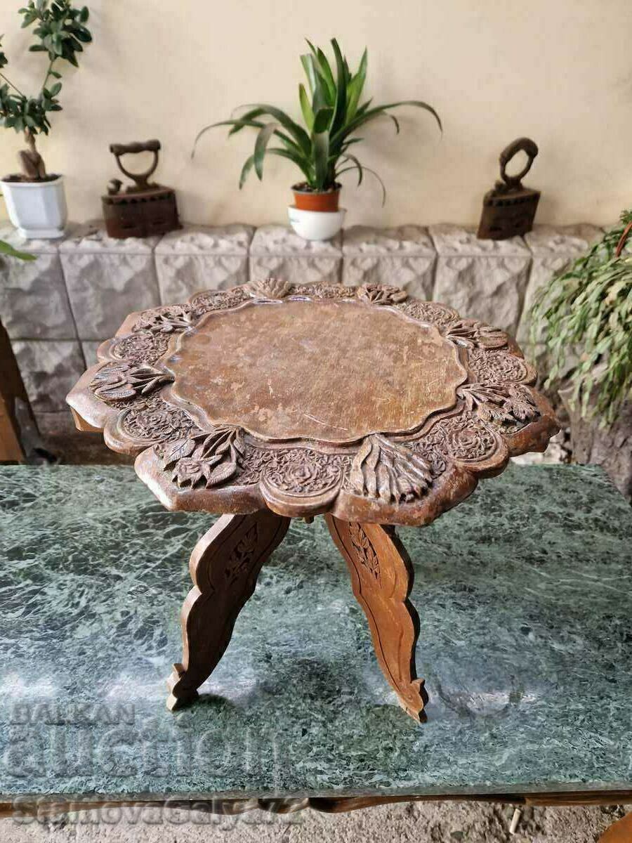 Beautiful antique table with wood carving with price 99.00 BGN | € 50.62