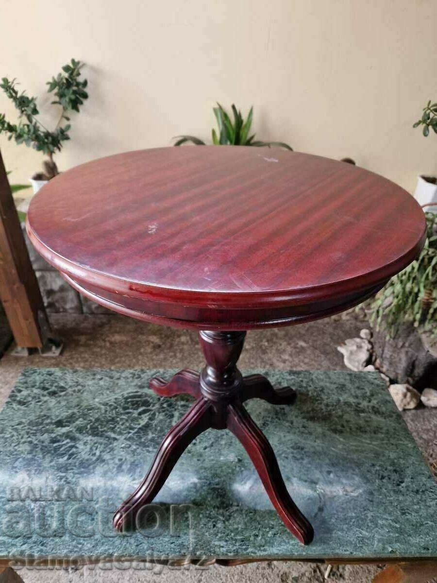 Δημοπρασία Ένα υπέροχο ξύλινο βοηθητικό τραπέζι αντίκα Δημοπρασία Ένα υπέροχο ξύλινο βοηθητικό τραπέζι αντίκα