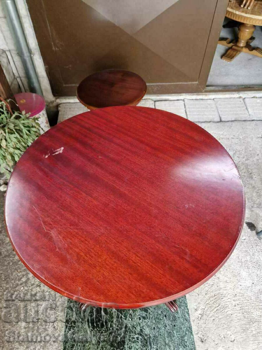 Ένα υπέροχο ξύλινο βοηθητικό τραπέζι αντίκα - 7 Ένα υπέροχο ξύλινο βοηθητικό τραπέζι αντίκα - 7