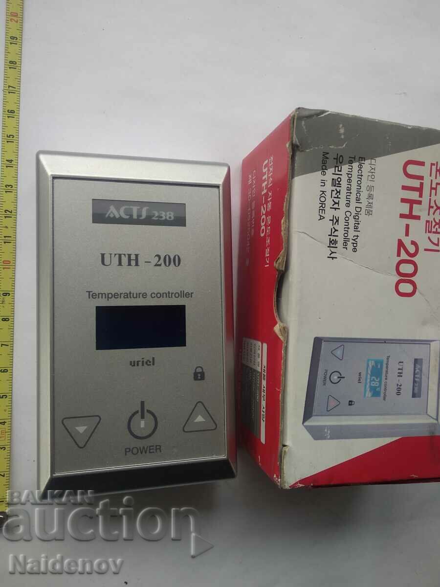 Θερμοστάτης UTH-200 για ενδοδαπέδια θέρμανση