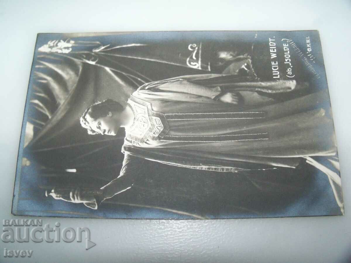 Auction Old postcard with Austrian soprano Lucie Weidt Auction Old postcard with Austrian soprano Lucie Weidt