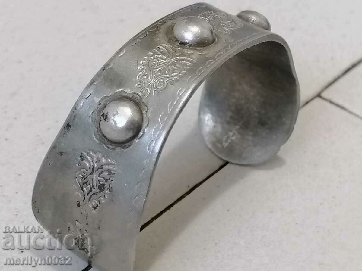 Възрожденска сребърна гривна накит бижу сребро сачан