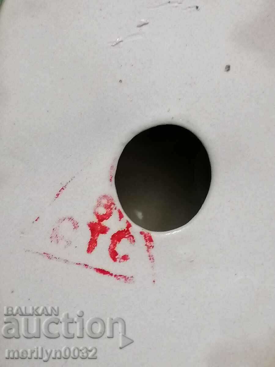 Delivery of Porcelain figure 20 cm plastic statuette porcelain Romania Delivery of Porcelain figure 20 cm plastic statuette porcelain Romania