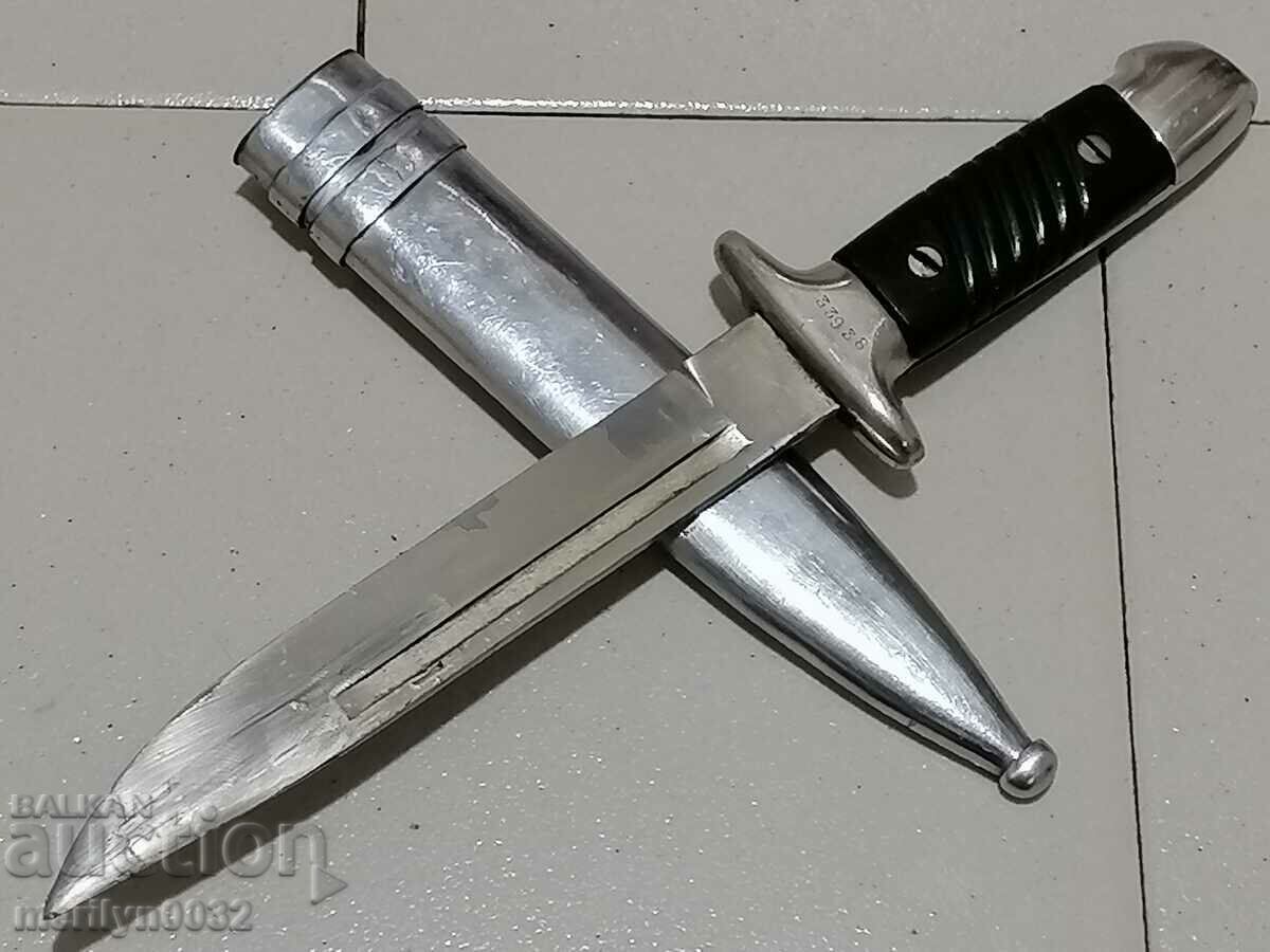 The knife of the daily knife bayonet