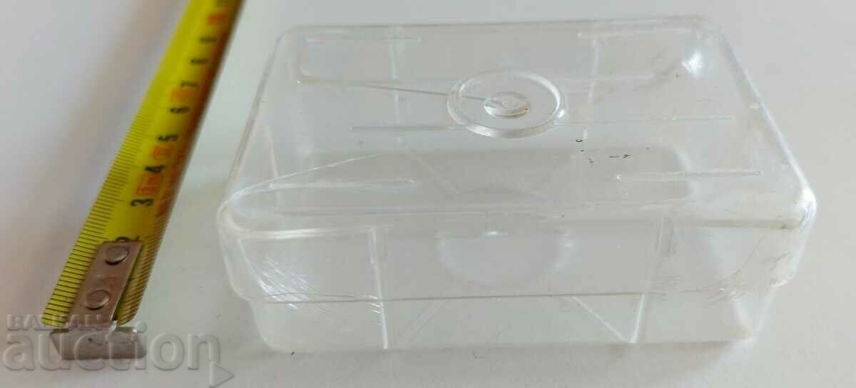 cast SOC PLASTIC BOX SOAP DISH