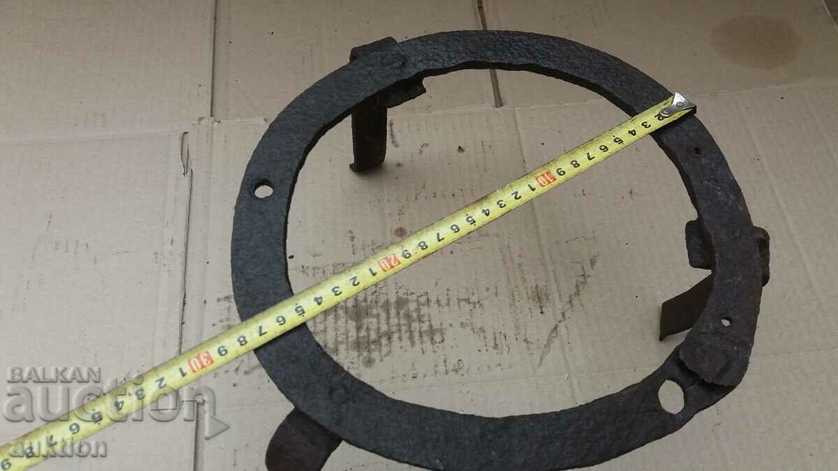 OLD WROUGHT PIROSTIA - 5 OLD WROUGHT PIROSTIA - 5