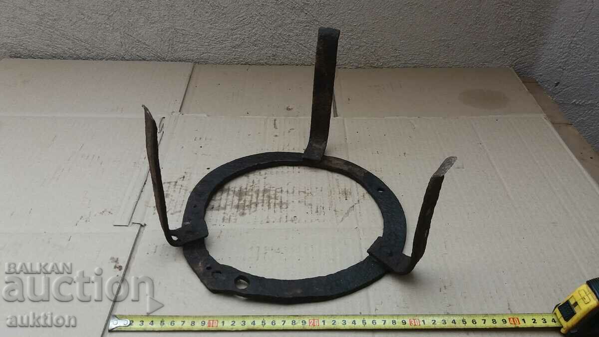 OLD WROUGHT PIROSTIA - 7 OLD WROUGHT PIROSTIA - 7