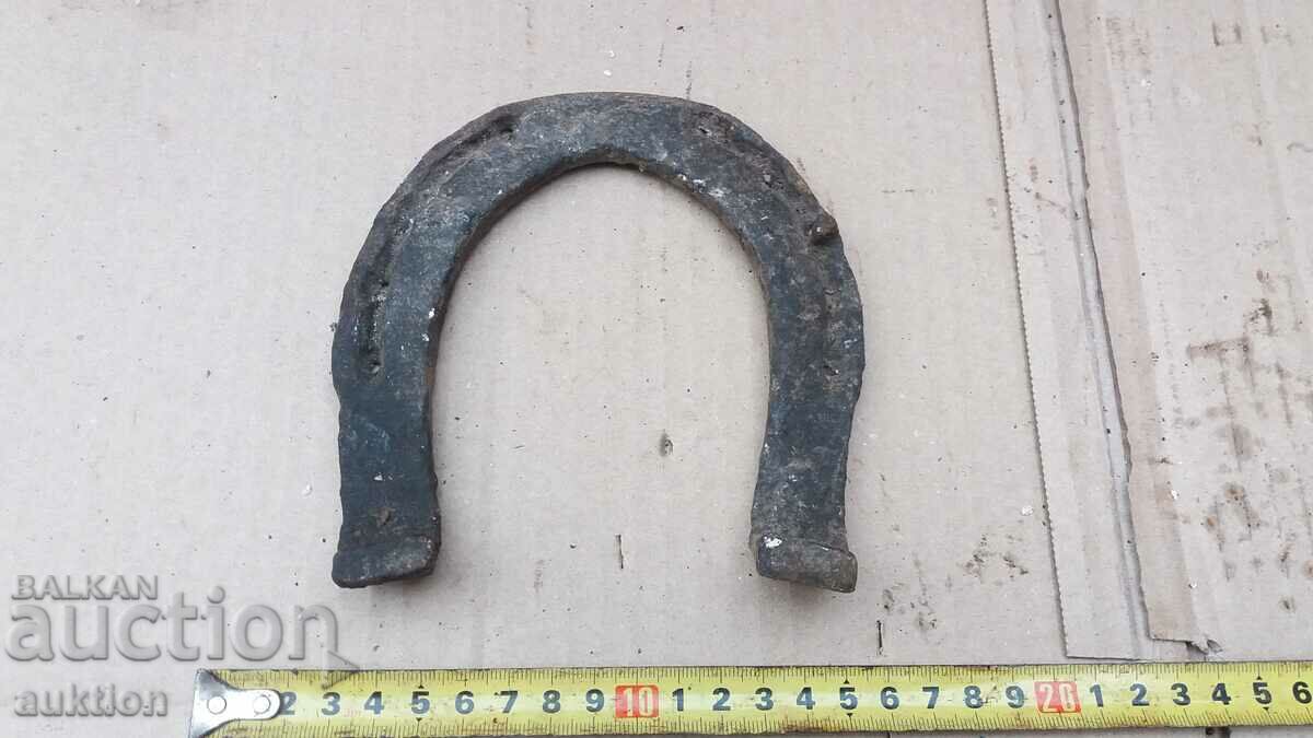 POCOVĂ REVIVALĂ FORJATĂ cu preț 1.59 BGN | € 0.81 POCOVĂ REVIVALĂ FORJATĂ cu preț 1.59 BGN | € 0.81