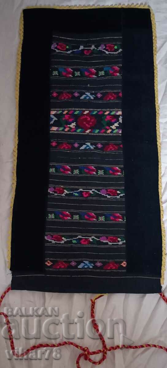 An apron - 6 An apron - 6