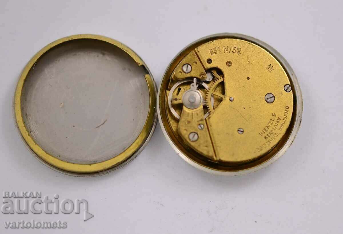 Μηχανισμός KIENZLE Κατασκευάζεται στη Γερμανία - δεν λειτουργεί με τιμή 5.00 BGN | € 2.56 Μηχανισμός KIENZLE Κατασκευάζεται στη Γερμανία - δεν λειτουργεί με τιμή 5.00 BGN | € 2.56