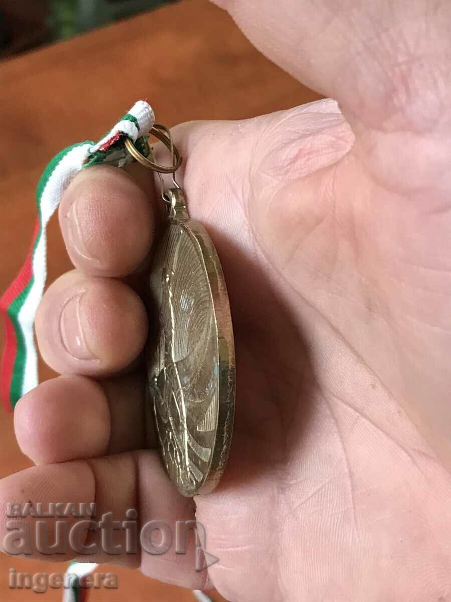 Delivery of MEDAL AWARD FOOTBALL Delivery of MEDAL AWARD FOOTBALL