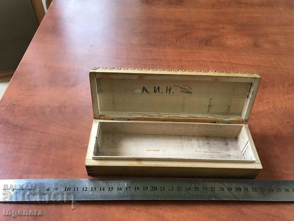 Auction BOX PENCIL CASE ANTIQUE FROM SOCA PYROGRAPH DRAWING Auction BOX PENCIL CASE ANTIQUE FROM SOCA PYROGRAPH DRAWING