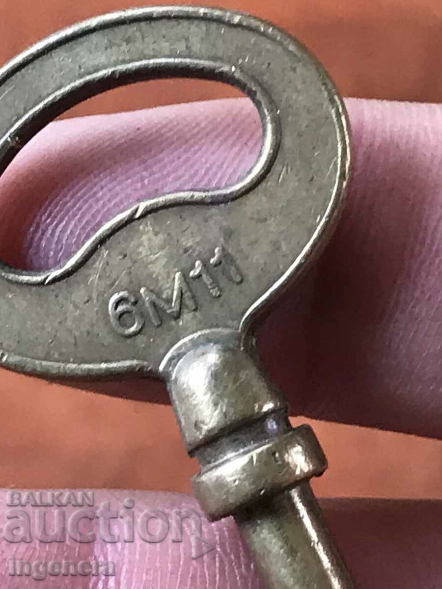 Auction ANTIQUE KEY FROM GRANDMOTHER AND GRANDFATHER'S CHESTS CUT PADLOCK Auction ANTIQUE KEY FROM GRANDMOTHER AND GRANDFATHER'S CHESTS CUT PADLOCK