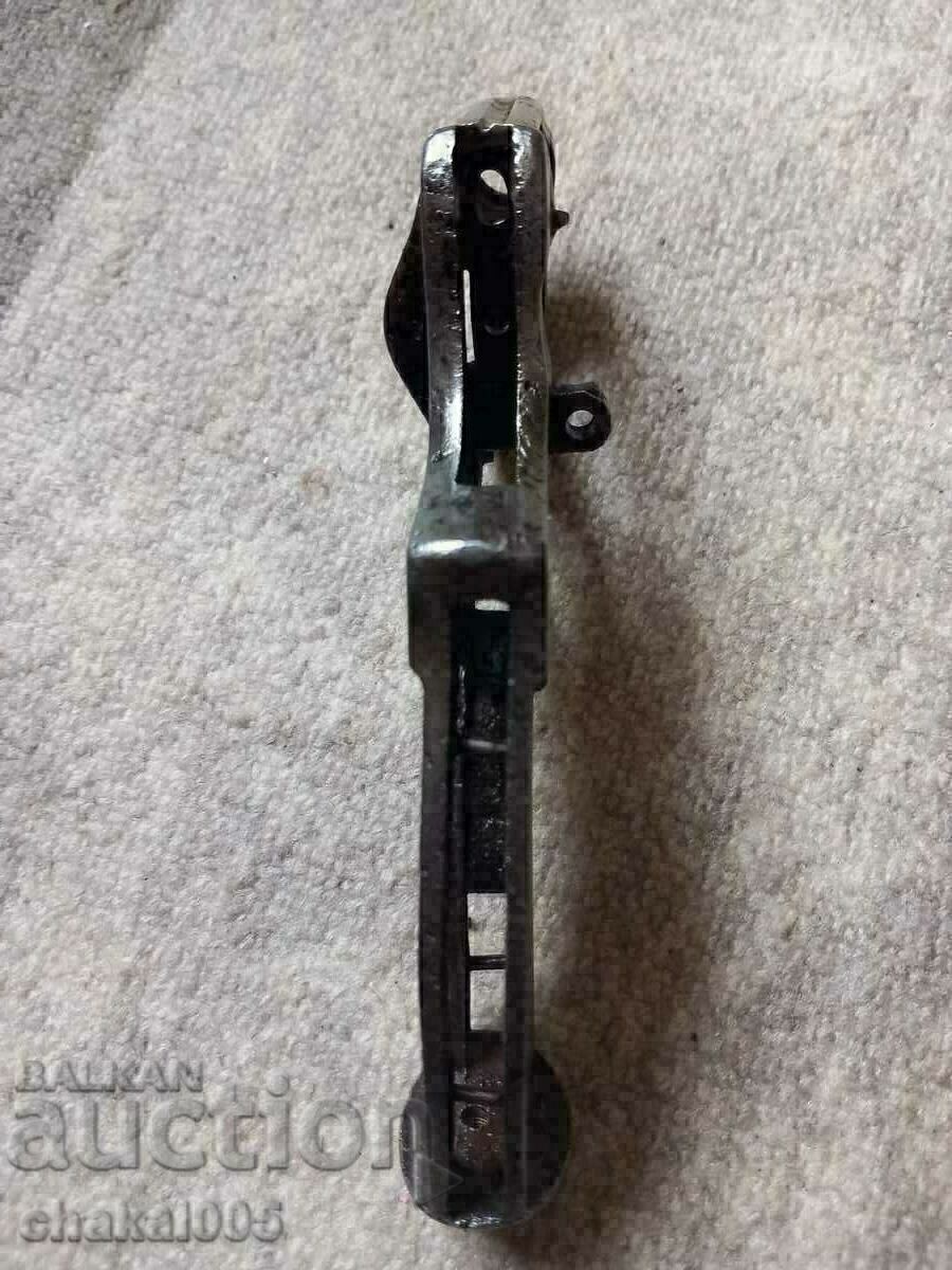 Auction Frame for nagan Auction Frame for nagan