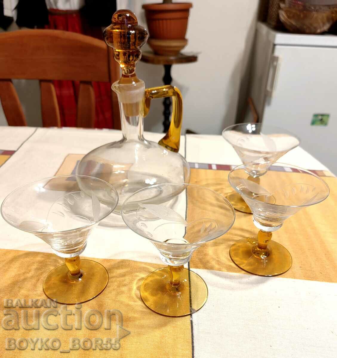 Pahare și sticle frumoase pentru serviciul de vin din cristal, anii 1920